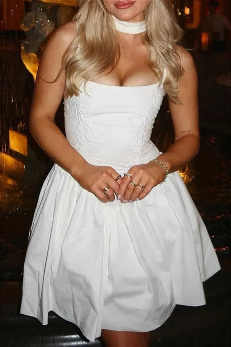 Ärmelloses Minikleid mit Figurbetontem Oberteil und Ausgestelltem Rock Für Damen