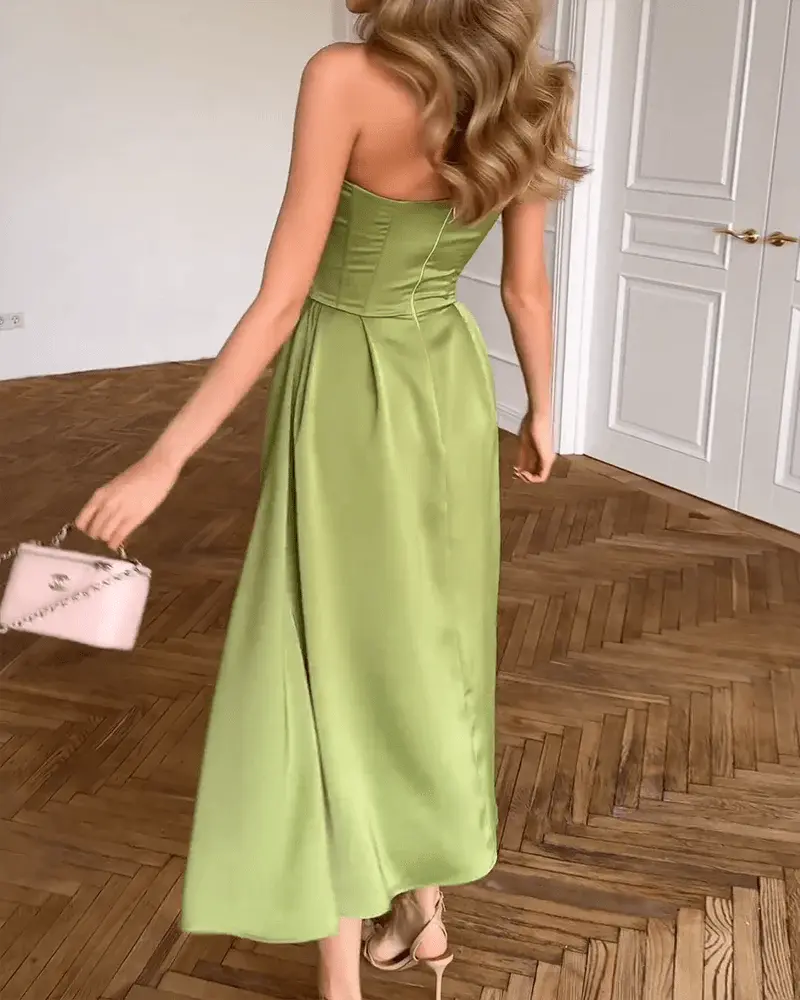 Damen Schulterfreies Kleid mit Fließendem Rock und Elegantem Schnitt