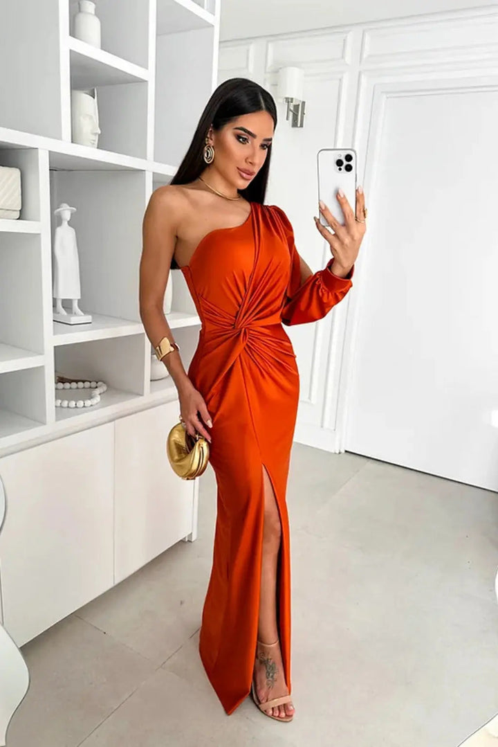 Ein Schulter Langarm Schmal Geschnittenes Maxikleid Für Damen