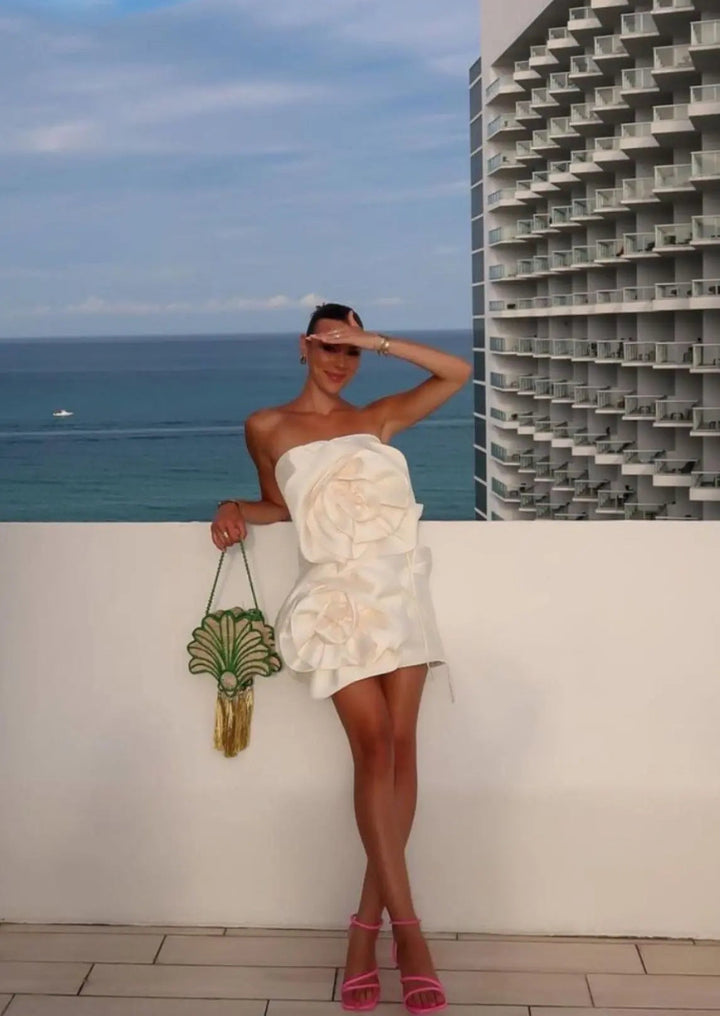 Minikleid mit Strukturierten Blumen Akzenten und Kühner Form Für Damen