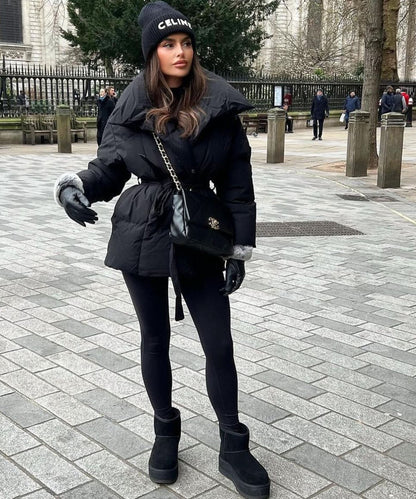 Gesteppte Jacke mit Gürtel und Hohem Kragen für Winter Damen