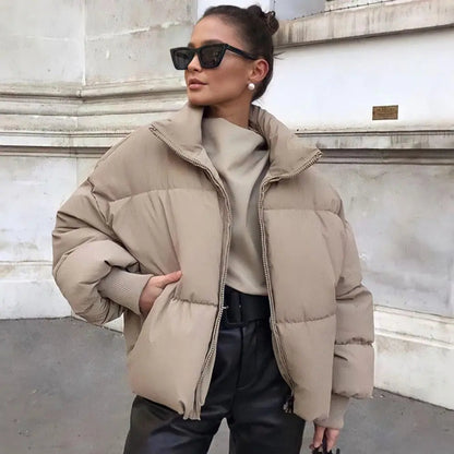 Steppjacke mit Kragen, Reißverschluss und isolierendem Futter für Damen